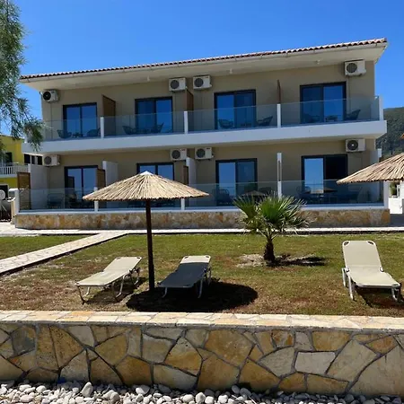 Beach House I&Ii Alykes  Exterior photo